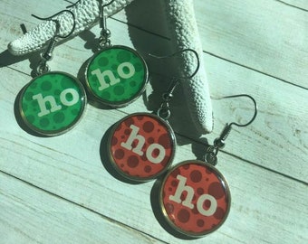 Christmas Earrings,HoHo Earrings,Holiday Earrings,Glass Cabochan Santa Earrings,Christmas Theme Earrings