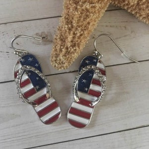 Patriotic Flip Flop Earrings: 4th of July Flag Jewelry