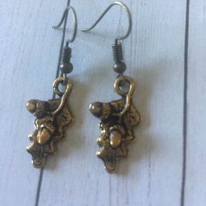 Fall Earrings, Acorn Leaf Earrings,Antique Brown Fall Earrings,Acorn Earrings,Thanksgiving Earrings,Woodland Earrings,Oak Leaf ,Autumn,Acorn
