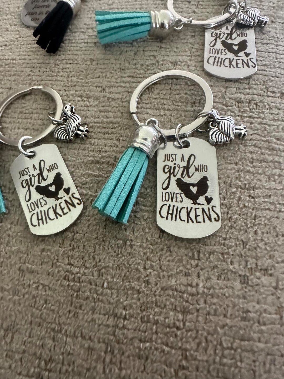 Geqtt 'Just A Girl Who Loves Chickens' Keychain - Stainless Steel, 3.3x1.1 Inch, Chicken Lover Gift
