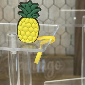 Pineapple  Straw Topper,Tropical Stanley Straw Cover,Silicone Straw top,Stanley Charm,,Quencher,Tumbler Accessories,Straw Covers,Stanley