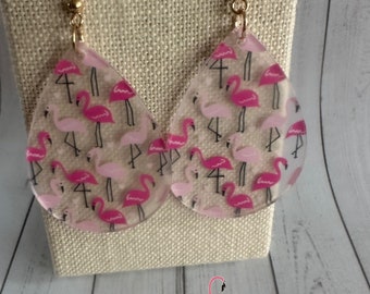 Acrylic Flamingo Teardrop  Earrings,Tropical Earrings,Flamingo Lover,Flamingo Earrings,Fun Flamingo Earrings,Vacation Jewelry,Flamingos