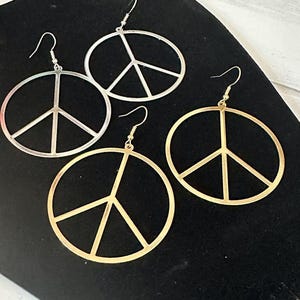 【AMBUSH】PEACE EARRING / GOLD Ambush Gold Peace Earring Ambush