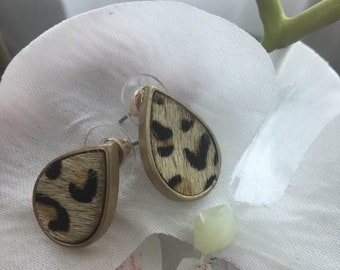 Leopard teardrop Earrings,Leopard Spot Earrings,Animal Print Post pin Earrings,Animal Print Studs,Leopard Stud Earrings,