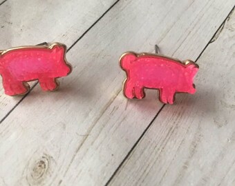 Druzy Pig Studs,Pig Earrings,Piggy Earrings,Pig Lovers,Swine Studs,Piglet,Boar,Pigs,Farm Earrings,Animal,Farm Animal Earrings,Pink Pig Studs