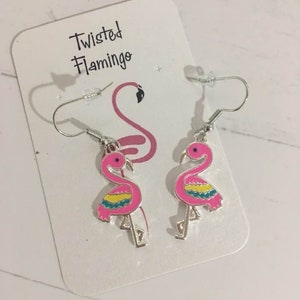 Flamingo Dangle Earrings,Colorful Flamingo Jewelry,Flamingo Lovers,Flamingos,Tropical Earrings,Pink Flamingo Earrings,Bird Earrings,Dainty