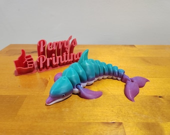 Rainbow Articulated Dolphin – 3D Printed Fantasy Flexi Toy, Realistic Sea Animal Fidget - Realistic Fantasy Creature Toy - Unique Decor