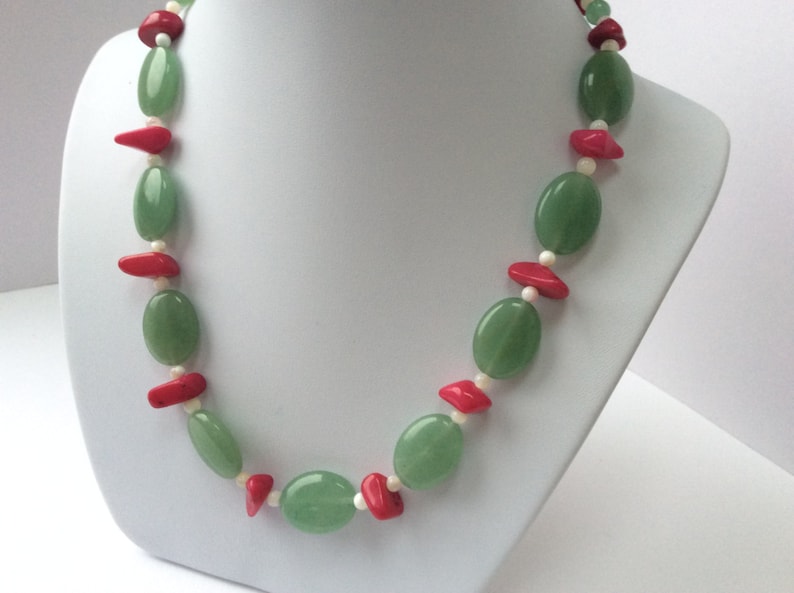 Fuchsia jasper and Mother of Pearl Gem Necklace 20/% Off Green Aventurine SPECIAL OFFER
