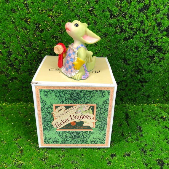 Vintage Pocket Dragon Figurine: 