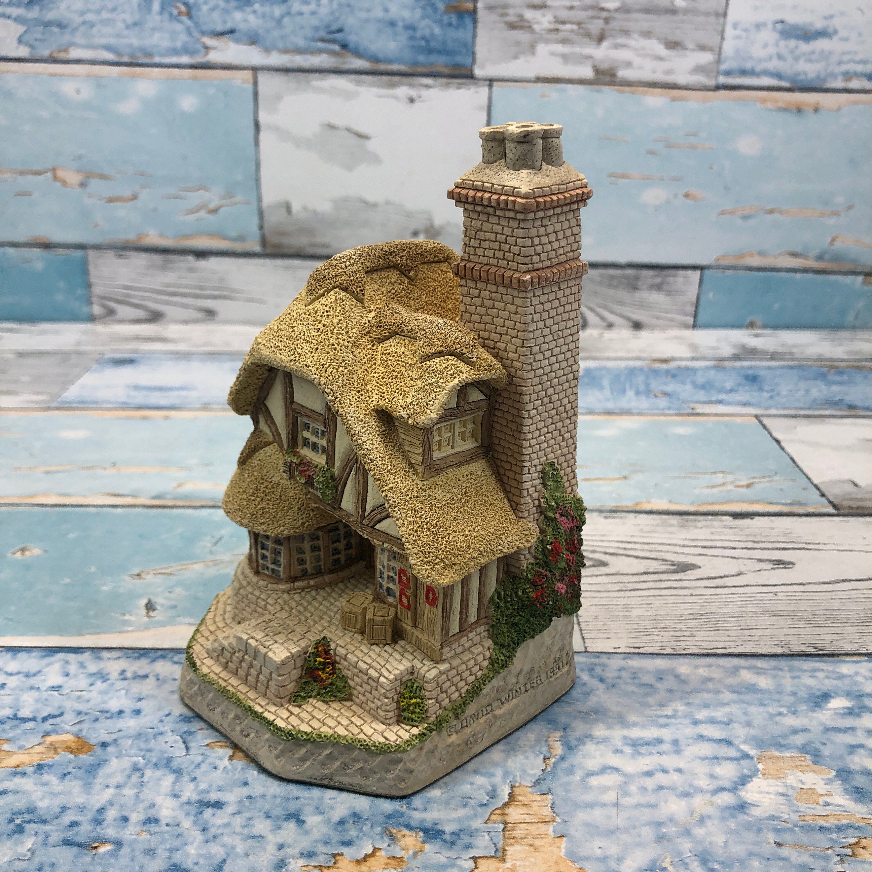 David Winter Audrey's Tea Room Cottage Sculpture - 1991 - Boxed