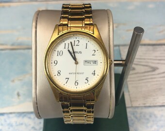 Lorus Orologio Uomo Cronografo Al Quarzo RW623AX5, Cassa 45mm, Cinturino In Metallo, Impermeabile 100m