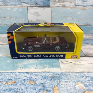 1955 BMW 507 Convertible DieCast Car 1:24. BOXED Motor max