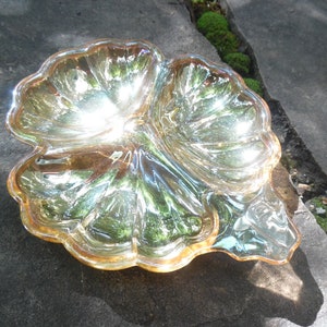 Glass leaf dish