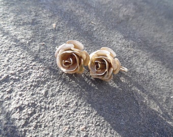 Gold flower earrings