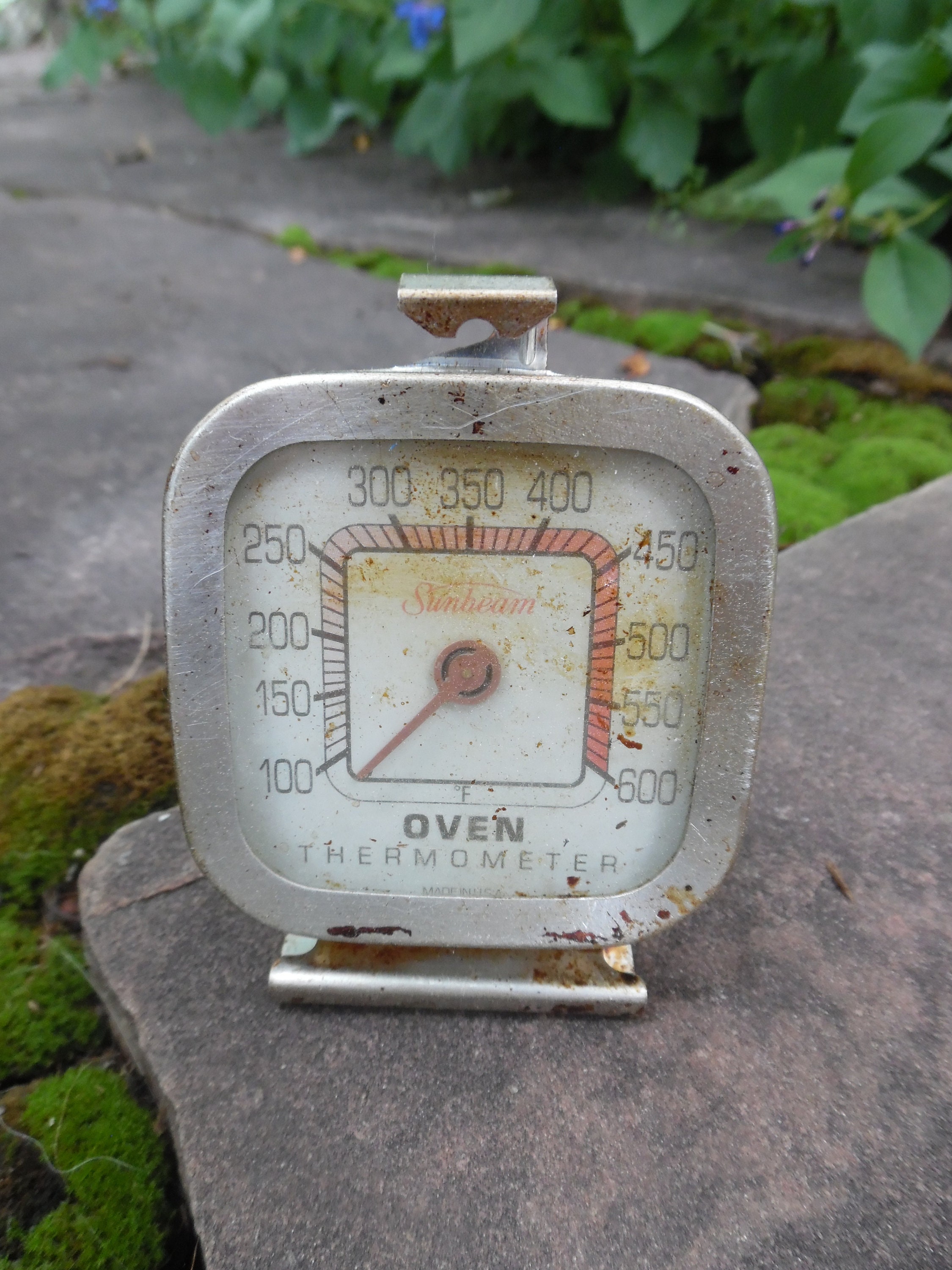 Oval Shaped Oven Thermometer