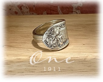 Iris Silver Plate Spoon Ring, Antique Victorian Floral Ring, Floral One 1911, Gift for Her, Size 8.5
