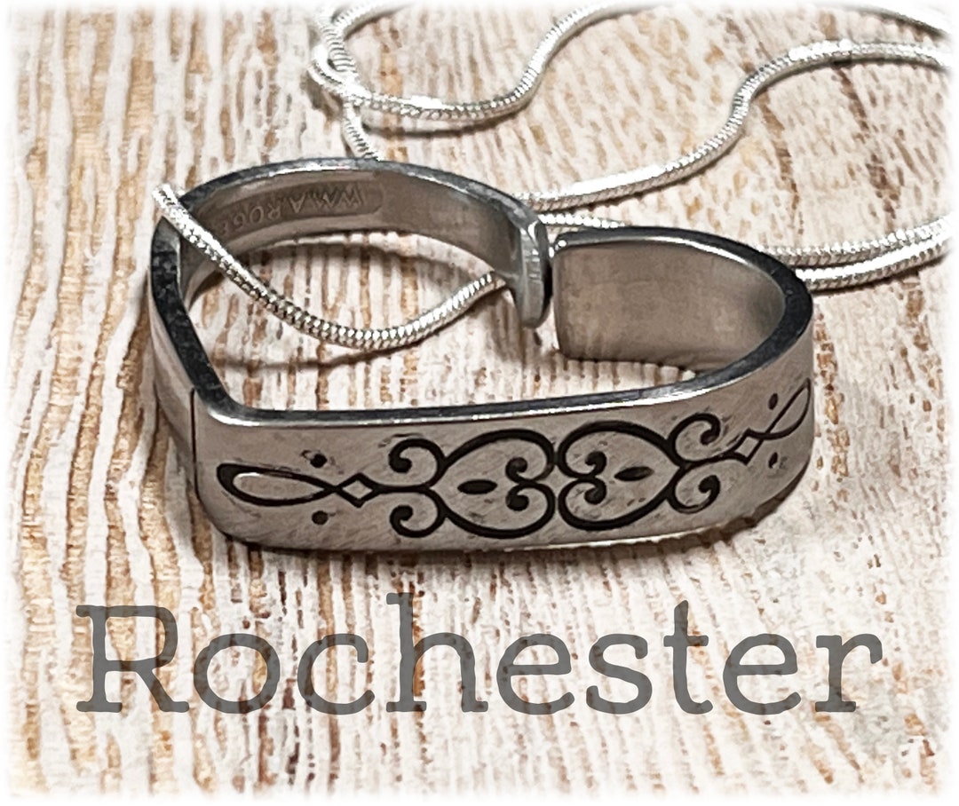 Oneida Rochestter 1993 Oneida Rochester Stainless Floating Heart Pendant, Love Gift ...