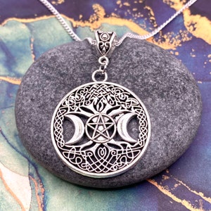 Colgante Triple Luna - Abraza el Poder de la Triple Diosa