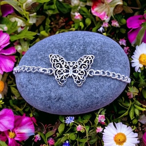 Butterfly Charm Bracelet - Butterfly Bracelet - Butterfly Jewelery -Charm Bracelet - Handcrafted Jewelery - Celtic Jewelery - Gift Idea