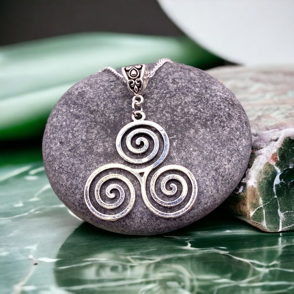 Triskel Pendant - Triskel Necklace - Triskelion Necklace - Triskelion Pendant - Celtic Necklace - Celtic Jewellery - Handmade Jewellery