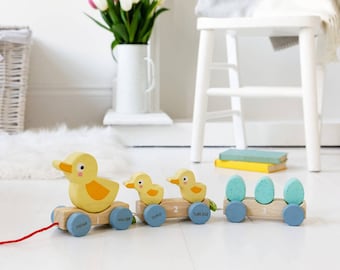 Personalised Pull Along Wooden Ducks, First Birthday Gifts, New Baby Gift, Custom Keepsake Toys, Pull Along Toys, Ducklings Toy, Eco Toys