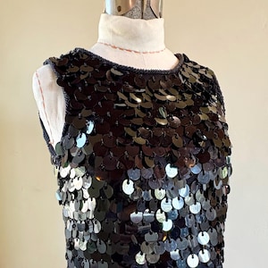 Black Knit Large Disc Sequin Pullover Top XS
