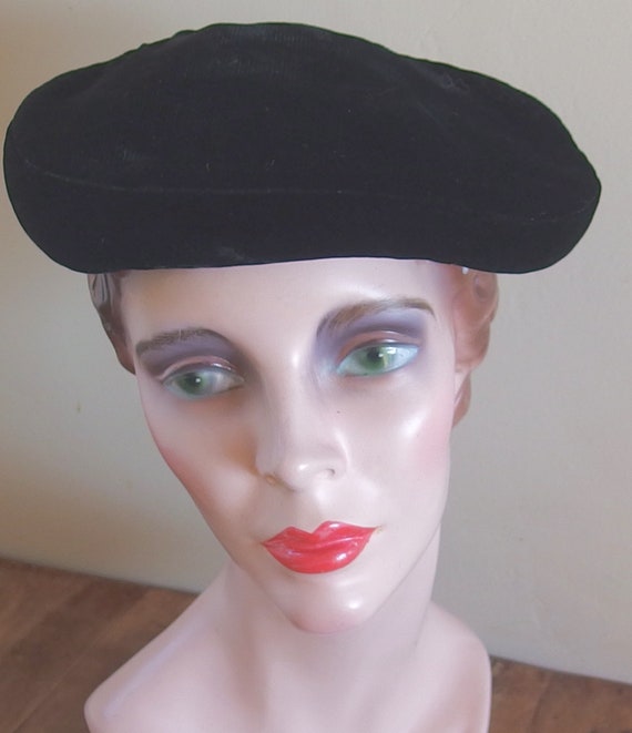 Vintage Black Velvet Beret Driver Cap Hat Fascina… - image 4