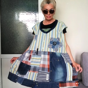 Plus Size Patchwork Kleid aus Upcycling Baumwolle: Bestickte Ärmellose Tunika