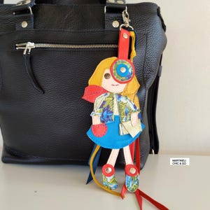 Nettes Mädchen-Leder-Charme für Taschen italienisches Leder-Puppen-Geldbeutel-Charme-handgefertigte bunte große lederne Charme für Rucksack Mori-Mädchen-Leder-Geschenk