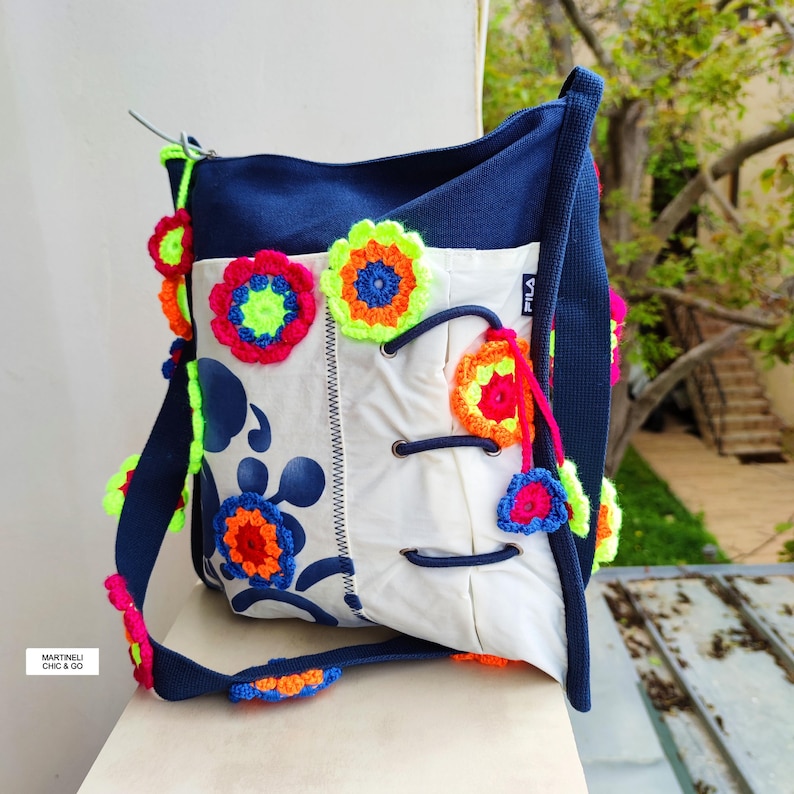 Bestickte Blumen Canvas Crossbody Bag, Blau Boho Fila Schulter Geldbörse Bild 4