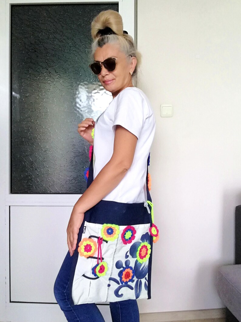 Bestickte Blumen Canvas Crossbody Bag, Blau Boho Fila Schulter Geldbörse Bild 10