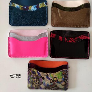 Mini porte-cartes de crédit en cuir Porte-cartes minimaliste en cuir italien Idée cadeau pour elle Petite maroquinerie Cadeau en cuir Cuir coloré
