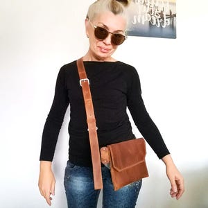 Mini sac en cuir marron pour femme unisexe sac banane en cuir organisateur de sac banane en cuir petit sac en cuir de luxe minimaliste sac à bandoulière