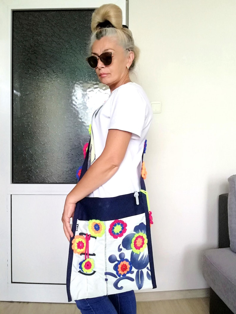 Bestickte Blumen Canvas Crossbody Bag, Blau Boho Fila Schulter Geldbörse Bild 7