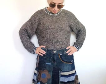 Patchwork Denim Midi Rock, Größe L Upcycled Wolle Strick, Blumenapplikation