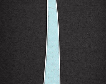 Corbatas y pañuelos de bolsillo de seda sin vacuna