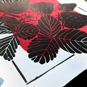 a close-up of the print, showing the torn edges of the paper, which give the print a rustic natural look.