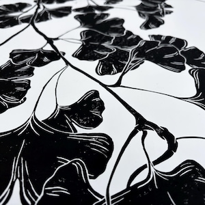 closeup of the leaves. the leaves are different sizes and overlap each other in many places