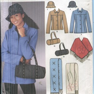 Modello giacca da donna in due lunghezze, poncho con frange in taglia unica, sciarpa con frange, cappello, borsa-UNCUT/FF Simplicity 6651-datato 2003 taglia 6 8 10 12