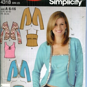 パターンミスのニットツインセット、ボレロタイプのカーディガンとタンクトップ UNCUT/FF-Simplicity 4318 It's So Easy シリーズ 2005 年発行-サイズ A 6 8 10 12 14 16