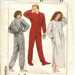 Peut inclure: Patron Simplicity 8958 pour vêtements de nuit taille XS. Le patron présente trois modèles de vêtements de nuit : un survêtement gris, une combinaison rouge et une chemise de nuit rayée. Le patron comprend le logo Dr. Denton et les instructions de couture Overlock/Serger.