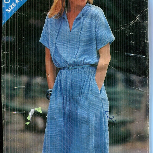 Pattern Misses' Very Loose Fitting Dress, Below Mid Knee, Round Neckline CUT-Butterick 6944 -See & Sew-Size Small Bust 31 1/2-32 1/2