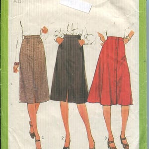 Simplicity 8241 Kjolmönsterset för Misses | Raka, lätt utsvängda och utsvängda modeller | Vintage från 1977 Storlek 10 Midja 25