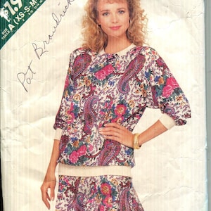 Misses&#39; Loose Fitting Pullover Top & Flared Skirt Pattern Butterick 6907 Sizes XS-XL | Dropped Shoulders, Elastic Waist, Long Sleeves CUT