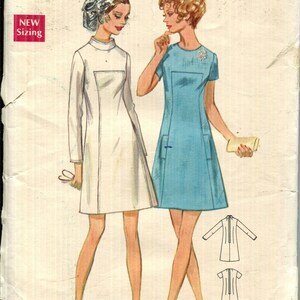 パターンはハイフィットのAラインドレス、スタンドカラーまたはジュエルネックライン、未カット-Butterick 5679-1960年代製-サイズ14 1/2 バスト37