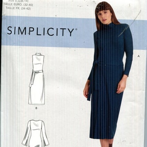 Pattern Misses&#39; Lower Calf Length Dress, 3 Sleeve Options, 2 Neckline Options, Sized for Stretch Knits UNCUT/FF-Simplicity 10742 Date 2020