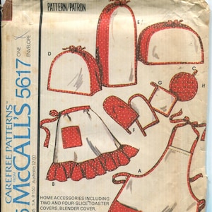 Vintage Kitchen Decorating Pattern Apron and Covers Set – Toaster (2 & 4 Slice), Blender, Pot Holders  CUT McCalls 5617 1977