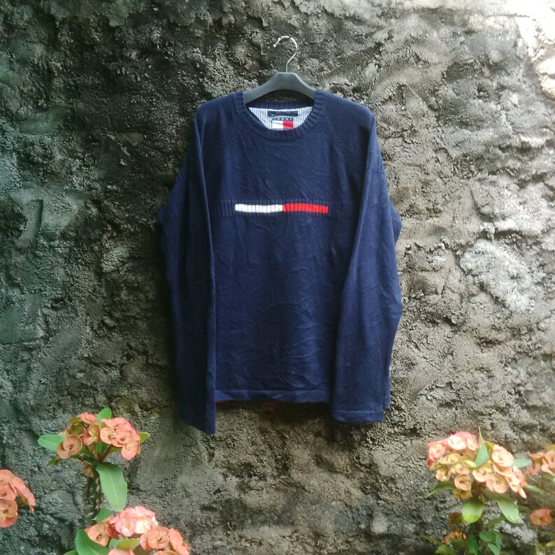 Vintage 90s Mens Tommy Hilfiger Big Flag Logo Sweater Knitwear Longslevee Crewneck Sz Small