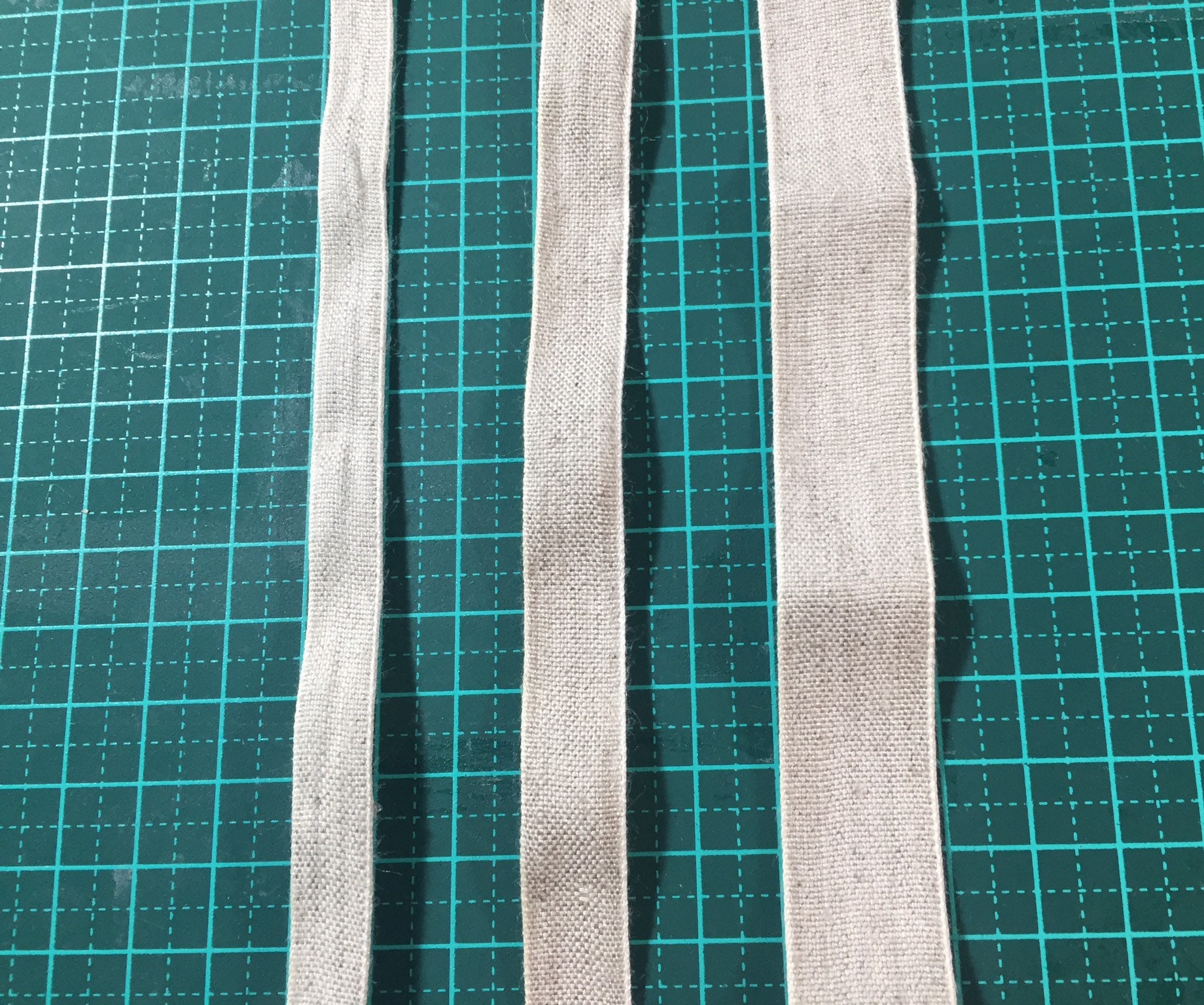Natural Linen/Cotton Tape 18mm - Renaissance Fabrics