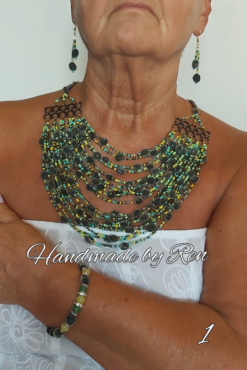 Handmade set of necklace, earrings and bracelet made of velvet seeds / black pearl seeds / mgambo tree seeds and other components #1 Yellow/green